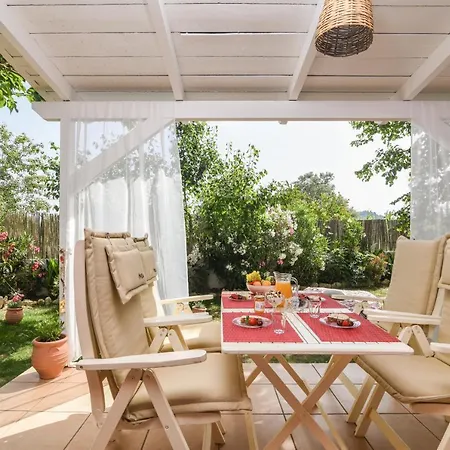 Therianos Traditional