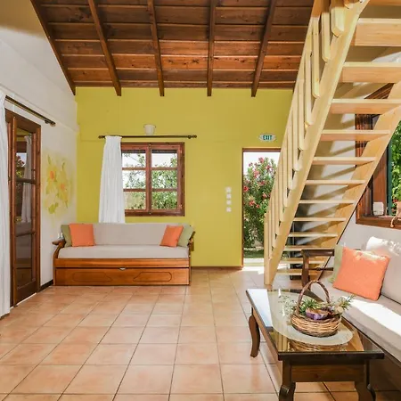 Therianos Traditional Gospodarstwo agroturystyczne Kallithea (Zakynthos)