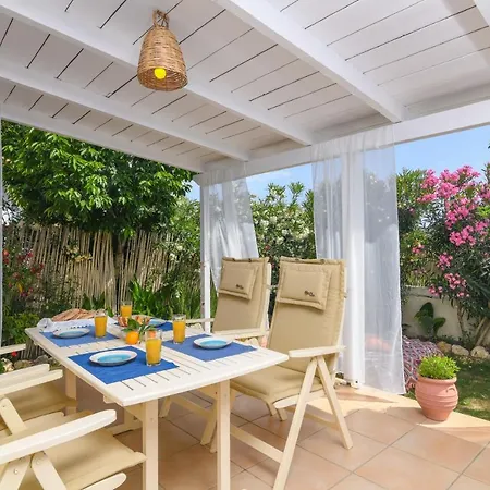 Farm stay Therianos Traditional *