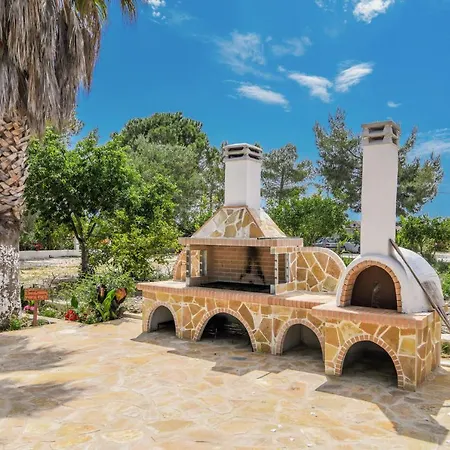 Therianos Traditional Farm stay