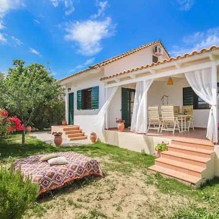 Therianos Traditional