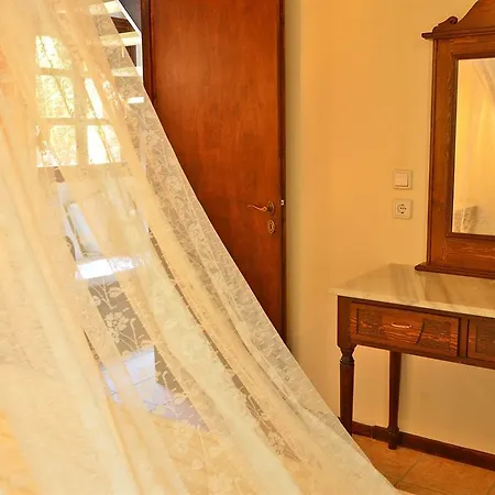 Farm stay Therianos Traditional