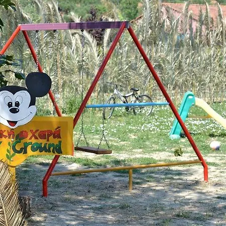 Therianos Traditional Farm stay *