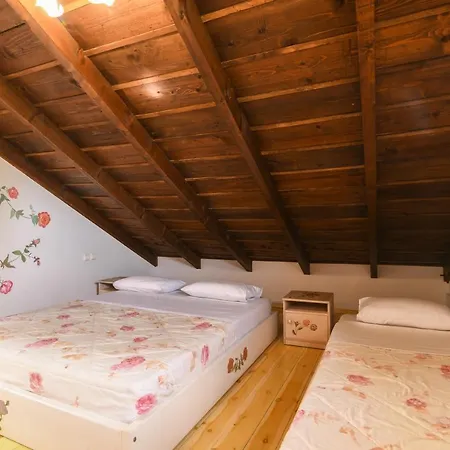 Therianos Traditional Lantgård Kallithea (Zakynthos)